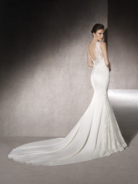 ROBE DE MARIEE sirène PRONOVIAS  MARSEILLE rue paradis et breteuil 13006